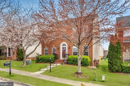 16253 Catenary Dr, Woodbridge, VA 22191-6035