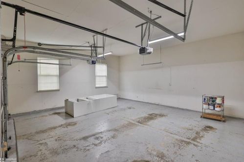 6608 Carmel Dr, Macungie PA  18062-8763 exterior