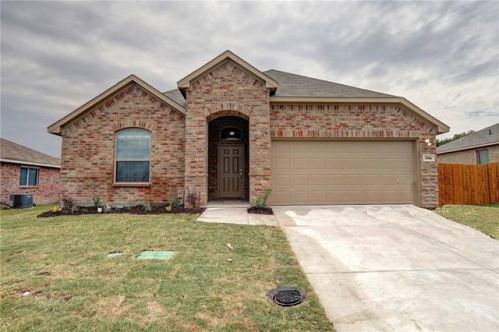 506 Clairmont St, Farmersville, TX 75442-1027