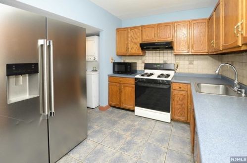 9007 Newkirk Ave, North Bergen NJ  07047-4448 exterior