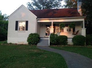 803 Oak Heights Dr, Livingston, TN 38570-1142