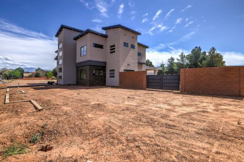 3821 Sugar Leo Rd, Saint George UT 84790-7939 exterior