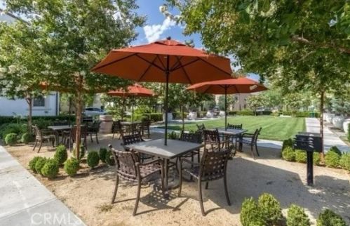 22030 Propello Dr, Santa Clarita CA  91350-8547 exterior