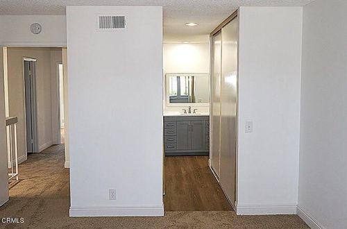 3224 Sunset Ln, Oxnard CA  93035-3942 exterior