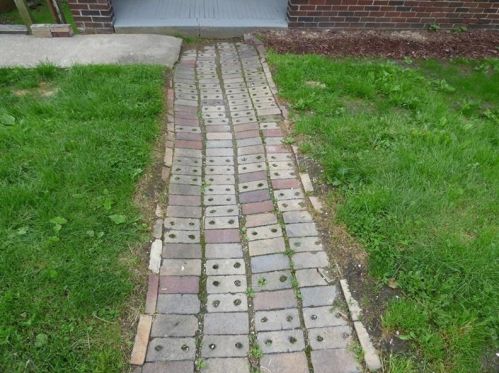 205 Locust St, Ambridge, PA 15003-2151