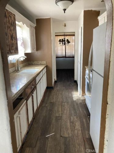 4196 Madrona Rd, Riverside, CA 92504-2919