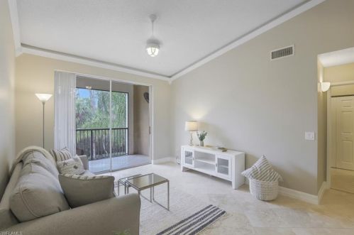 1150 Reserve Way, Naples, FL 34105-3809
