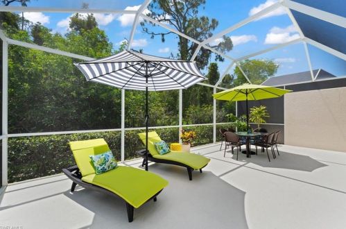 23111 Coconut Shores Dr, Bonita Springs FL 34134-9106 exterior