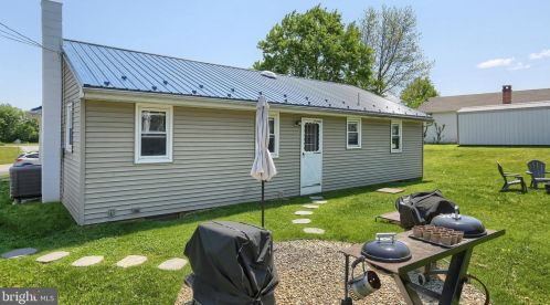 3 Park Cir, North Newton PA  17241-9447 exterior