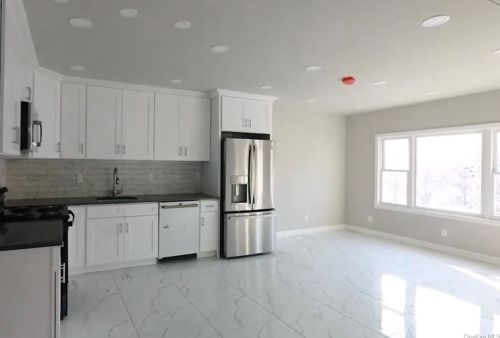 21 Terrace Ave, Mount Vernon NY  10550-1814 exterior