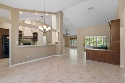 629 Heron Bay Dr, Orlando, FL 32825-5920