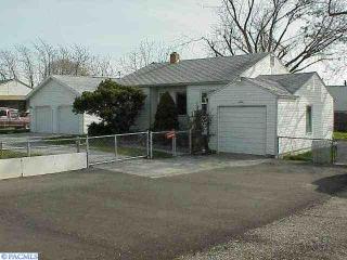 2620 Sylvester St, Pasco, WA 99301-4535