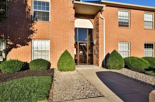 10520 West Rd, New Haven, OH 45030-2541