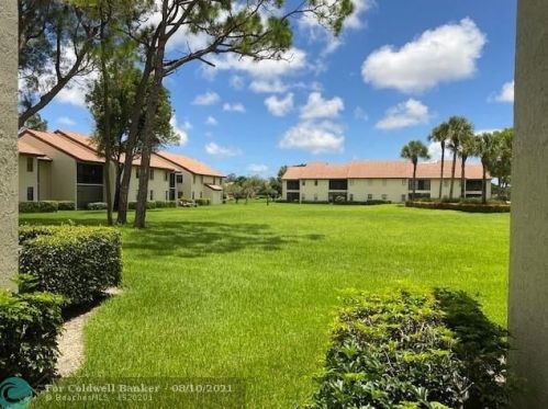 6041 Parkwalk Dr, Boynton Beach, FL 33472-2329