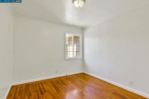 997 Hacienda Ave, San Lorenzo CA  94580-2856 exterior