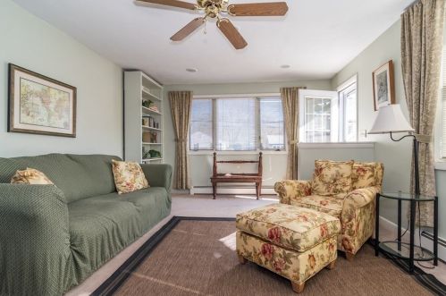 15 Greenleaf Rd, Natick MA 01760-3115 exterior