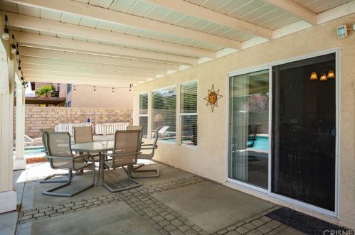 42320 Aaron Ct, Lancaster CA 93536-1266 exterior