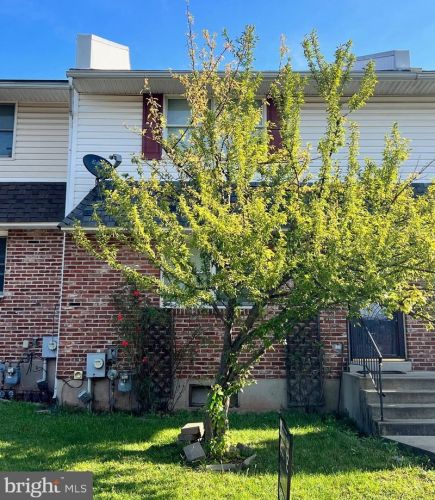 1002 Thomas Barone St, Norristown, PA 19401-4215