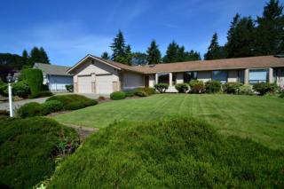 8653 Zircon Dr, Lakewood, WA 98498-4044