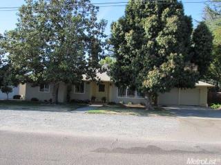1041 Minnesota Ave, Turlock CA  95382-1513 exterior