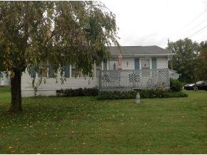 1697 Gale Ln, Kingsport, TN 37660-6336
