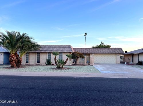 10713 Pineaire Dr, Sun City, AZ 85351-1007