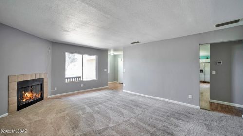 4633 Calle Don Tomas, Tucson AZ  85757-9448 exterior