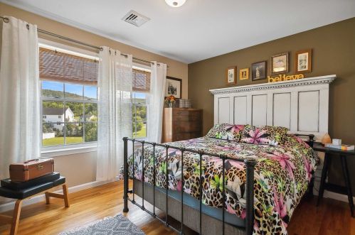 39 Robin Ct, Poughquag NY  12570-4508 exterior