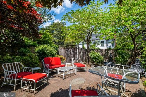 3105 Woodley Rd, Washington, DC 20008-3449