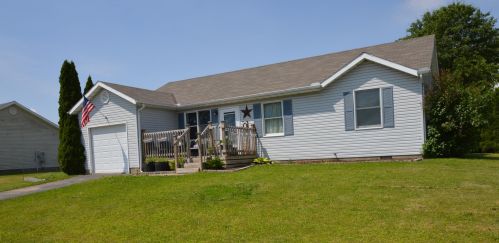 221 Berschet Dr, Selma, OH 45368-9668