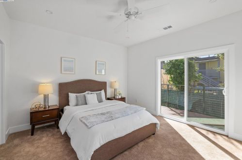 841 58th St, Oakland CA  94608-1403 exterior