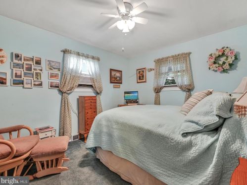 612 Beechwood Rd, Willow Grove PA  19090-1304 exterior