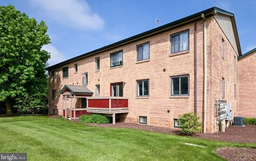 8401 Westview Rd, Wilmington, DE 19802-1790