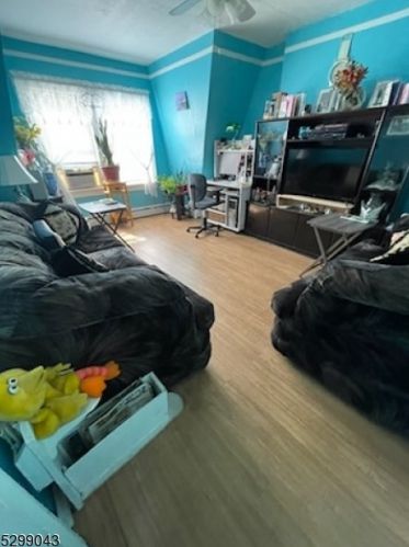 242 Clifton Ave, Newark NJ  07104-1907 exterior