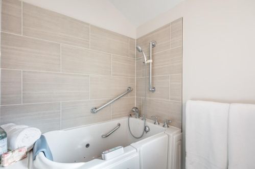 574 Hacienda Ave, Campbell CA 95008-6322 exterior