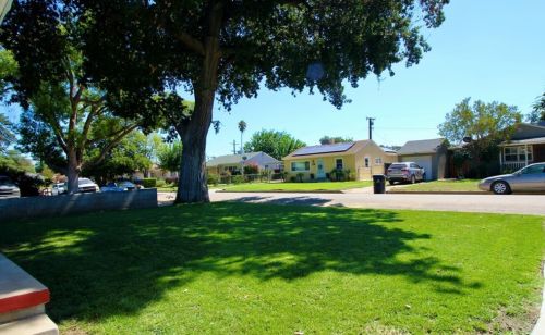 840 31st St, San Bernardino, CA 92405-2822
