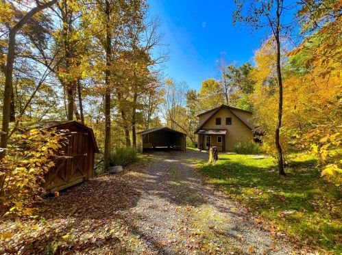 151 Smith Rd, Renfrew, PA 16053-1108