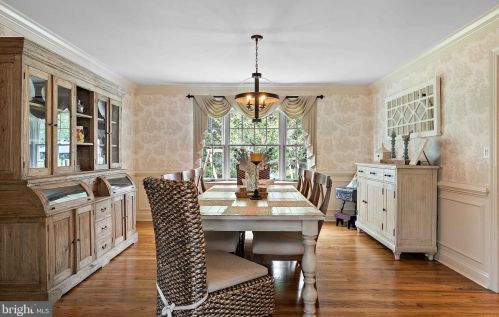 106 Longfields Way, Downingtown PA  19335-4486 exterior