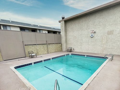 14110 Yukon Ave, Hawthorne, CA 90250-8139