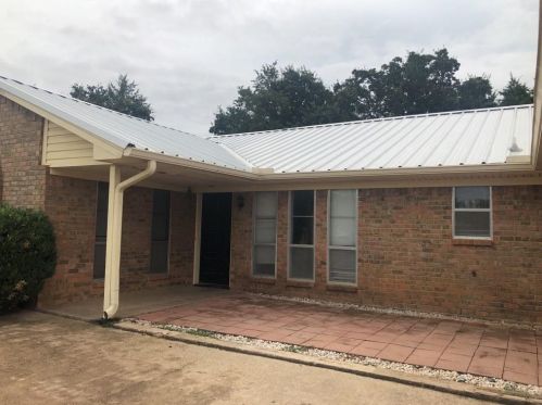 125 Woodland Dr, Burleson, TX 76028-1359