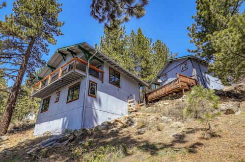 10146 Olympic Blvd, Truckee CA  96161-1701 exterior