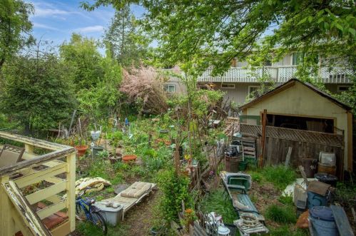 214 Depot St, Grass Valley CA  95945-6827 exterior