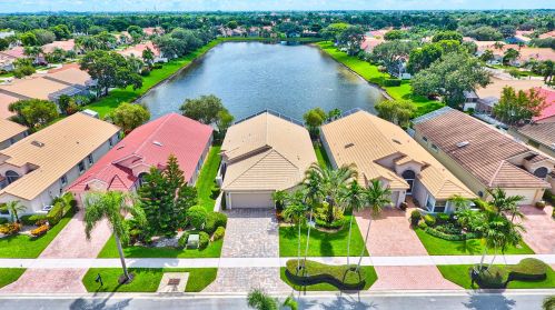 9839 Harbour Lake Cir, Boynton Beach, FL 33437-3818