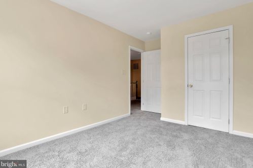 212 Ann St, Charles Town WV  25414-1604 exterior