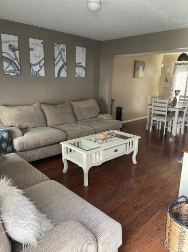 2 Shank Ln, Amelia, OH 45102-0018