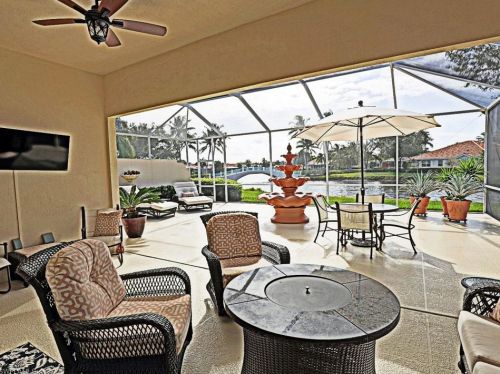3484 Donoso Ct, Naples FL 34109-1395 exterior