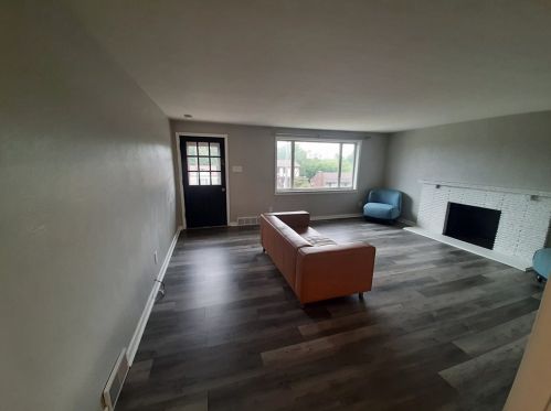 5013 Brownsville Rd, Pittsburgh, PA 15236-1941