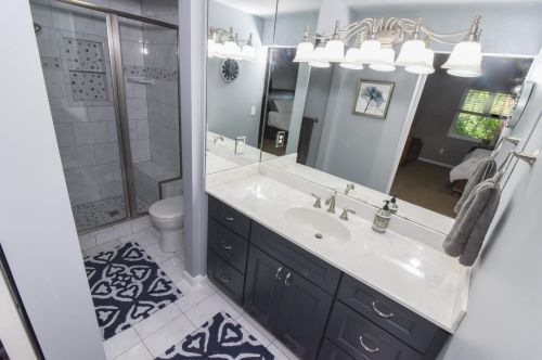 302 Keeneland Dr, Newport KY  41075-4071 exterior