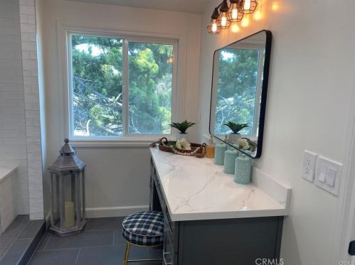 1143 23rd St, Manhattan Beach CA  90266-2927 exterior