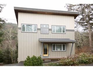 50115 Beach Rd, Neskowin, OR 97149